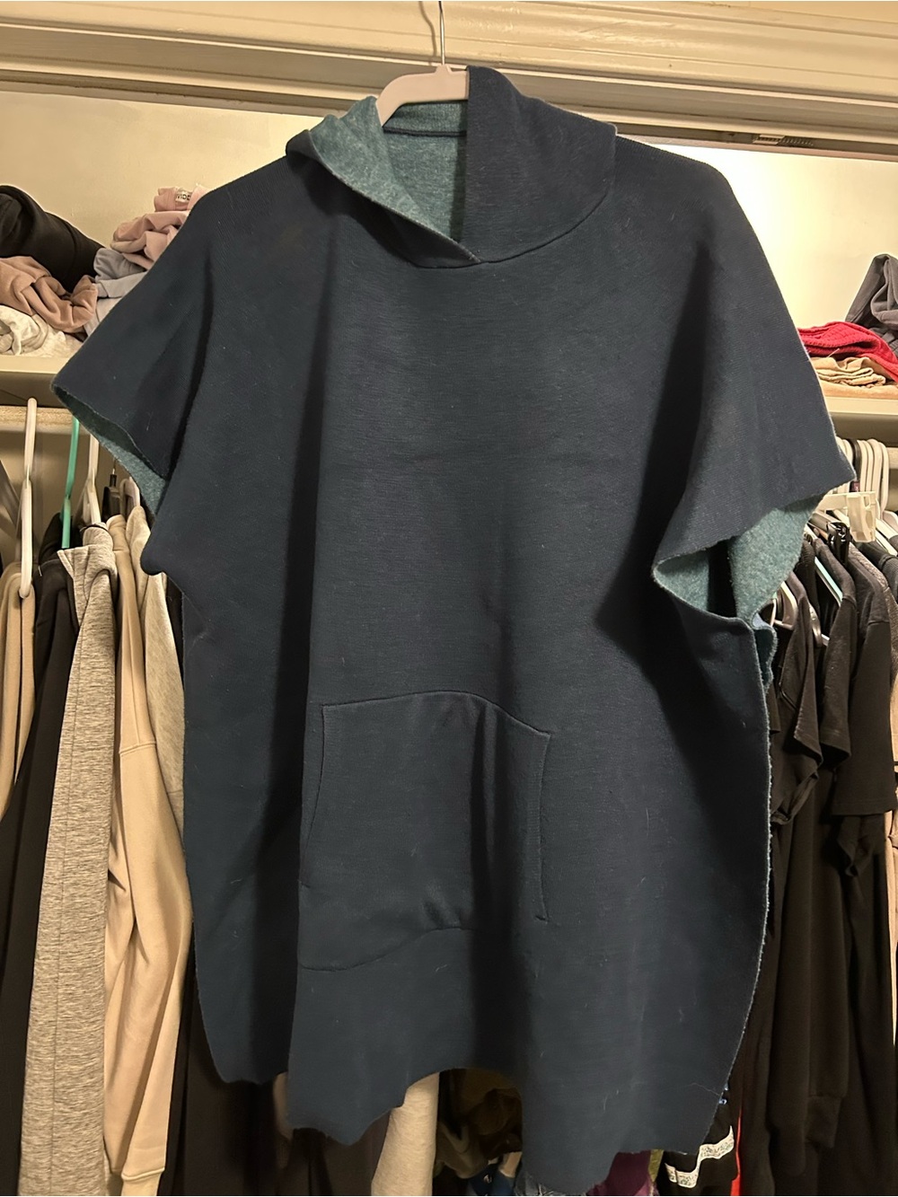 Lululemon all in a day poncho